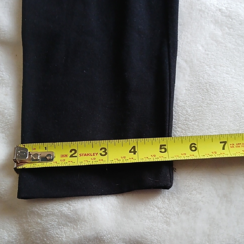 Time and Tru Black Stretch Leggings - Picture 5 of 9
